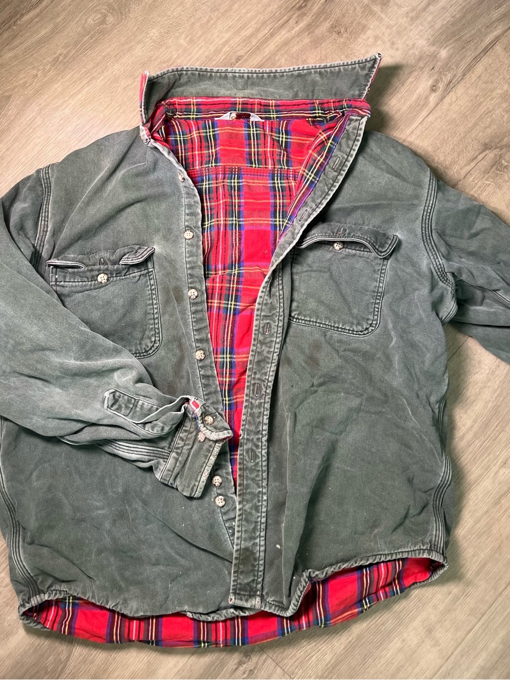 Vintage Carhartt Red Plaid Lined Jacket with Green Collar - Picture 3 of 4